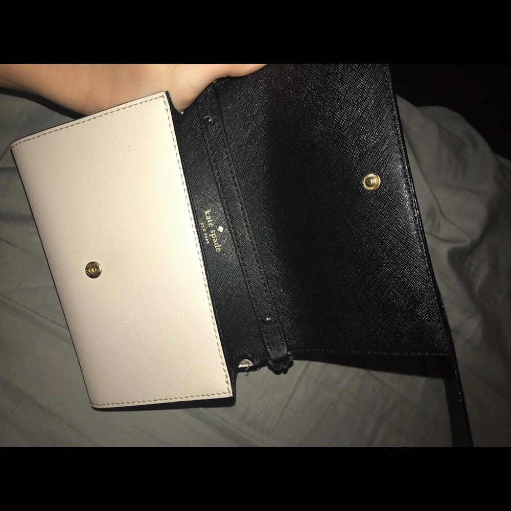 Kate Spade Cross Body - Picture 3 of 5